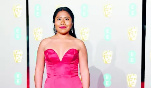 Yalitza se va de México para aprender inglés