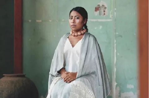 Yalitza Aparicio pone un alto a los rumores de que cobra a los fanes por sus fotos
