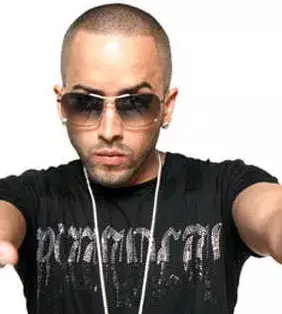  Reguetonero Yandel graba su primer tema de salsa con Gilberto Santa Rosa