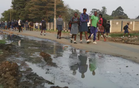 Ascienden a 48 los muertos por cepa de cólera resistente en Zimbabue