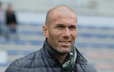 Materazzi nomina a Zidane en el juego del 'cubo helado'