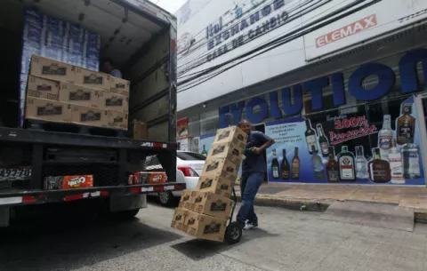 Empresarios de la Zona Libre aplican medidas para incrementar ventas