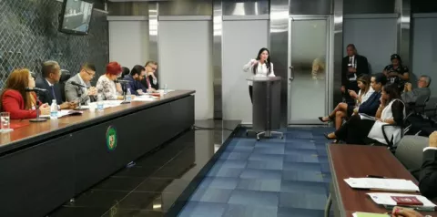 Anteproyecto sobre ley migratoria es admitido de forma unánime por la Comisión de Gobierno