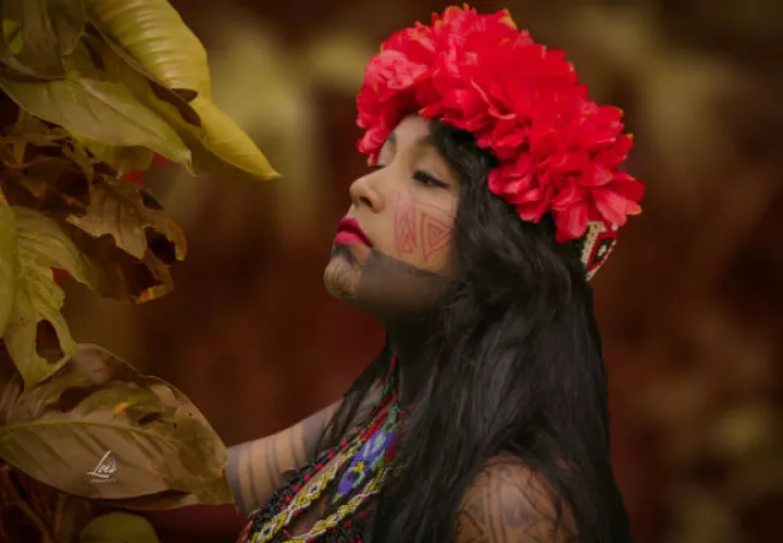 Las fotografías de Lois Iglesias exaltan a la mujer de Guna Yala. /Foto: Lois Iglesias.