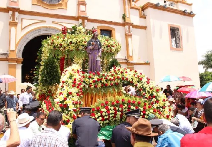 Fiestas de Santiago apóstol: religiosidad, cultura y folclor 