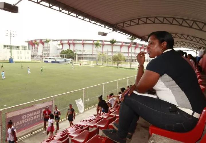 Raiza Gutiérrez, una incansable del fútbol 
