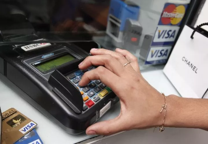  Ahorre plata al comprar con su tarjeta de crédito 