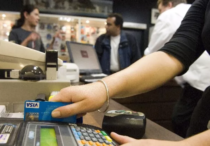 Ahorre plata al comprar con su tarjeta de crédito 