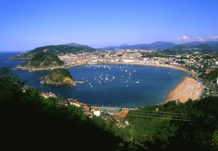 San Sebastián,  raíces vascas y un espíritu internacional 