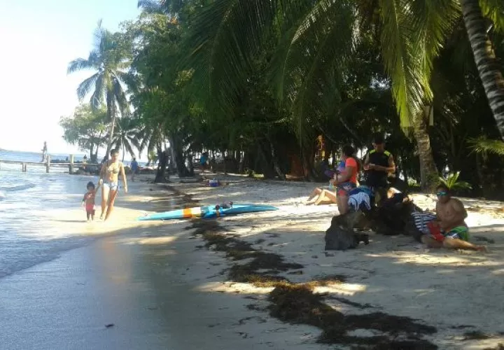 Isla Colón, una aventura en el  archipiélago de B. del Toro 