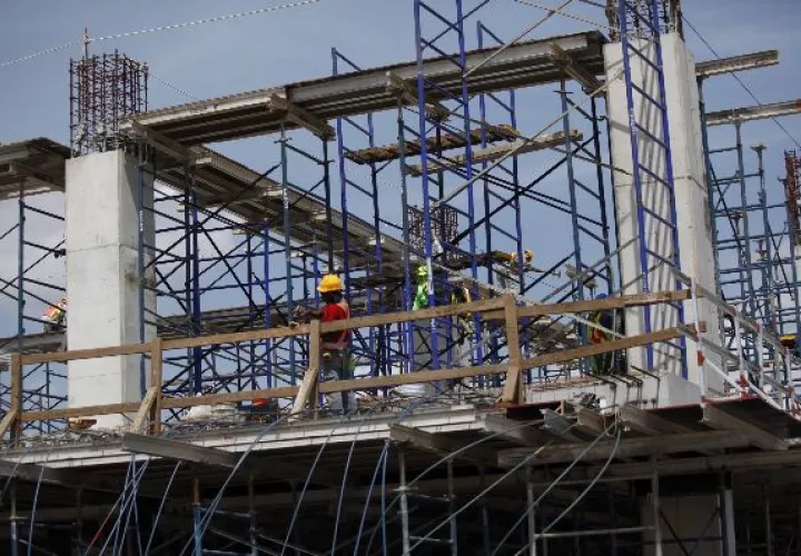 Los extranjeros se decantan por una vivienda en las principales zonas turísticas.   / Archivo