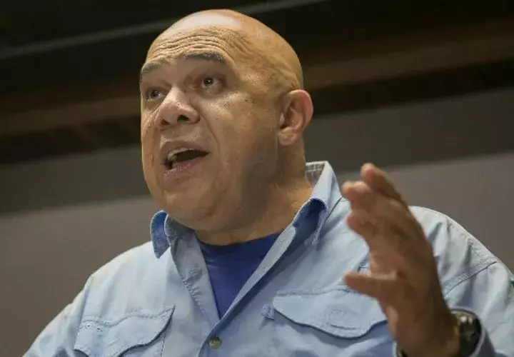  El secretario general del MUD, Jesús Torrealba, denunció las intenciones del partido gobernante.  / EFE/Fabiola Ferrero