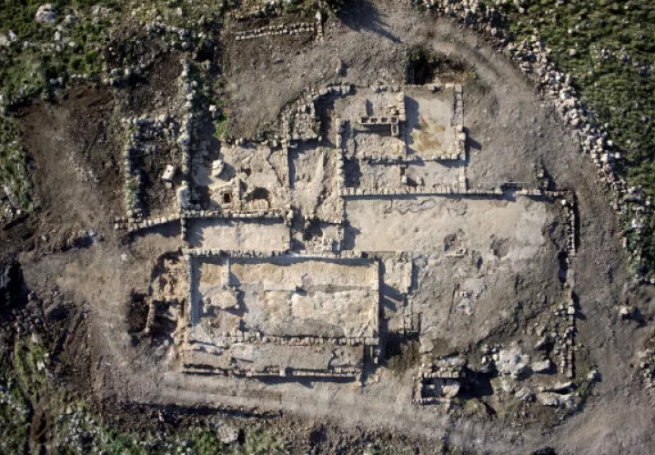 Vista aérea de la granja de 2.700 años. Foto/ EFE