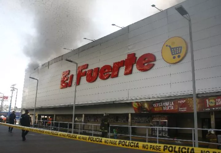Corto circuito, causa del fuego en El Fuerte 