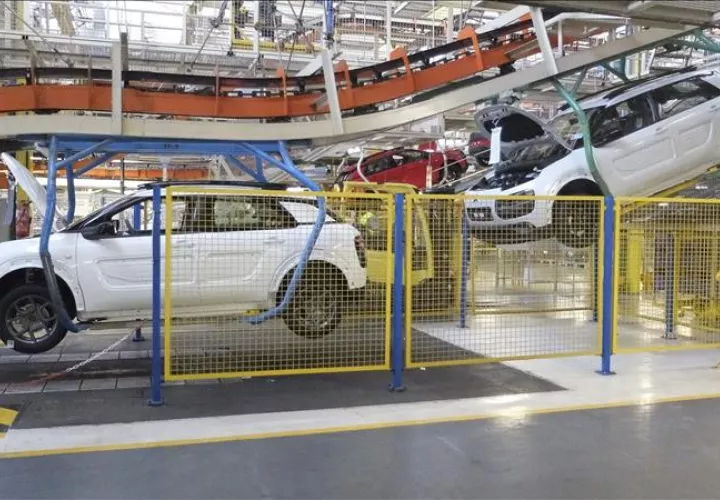Vista de la factoría del grupo PSA Peugeot Citroen en Madrid. Foto: EFE