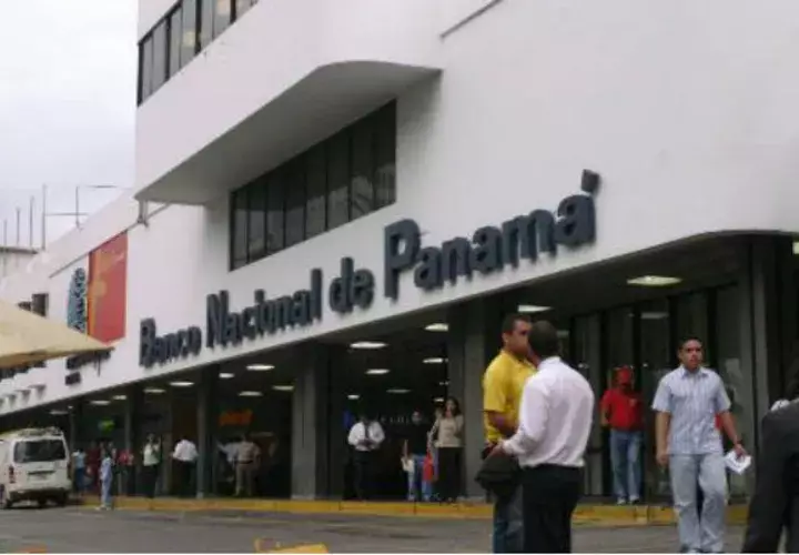 El usuario debe acercarse a la ventanilla de Atención al Usuario para informar el tipo de trámite que desea realizar/Archivo.