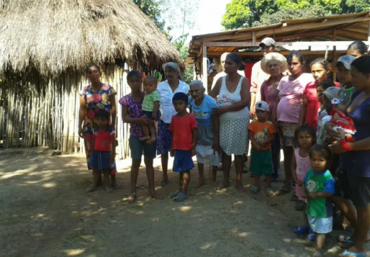 Los residentes dicen que se sienten abandonados. Foto/ Melquíades Vásquez