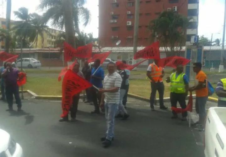 Portaban banderas del sindicato. Foto:Delfia Cortez
