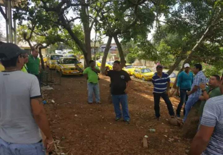 Taxistas piden sanciones. Foto: Raimundo Rivera 