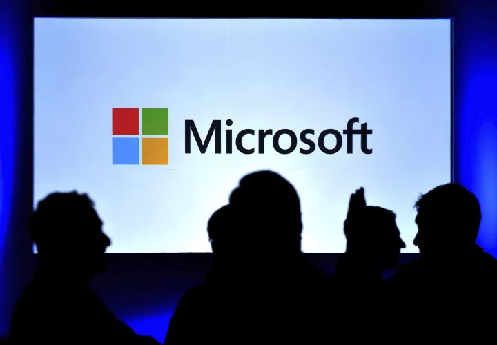 A pesar de la baja  en sus ingresos, Microsoft logró superar las expectativas 