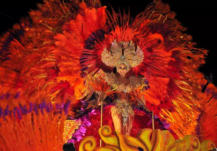  Noche de magia y fuego   