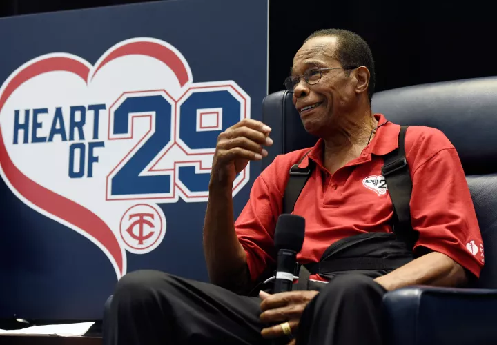 Carew: 'saben que no se llora en el béisbol' 