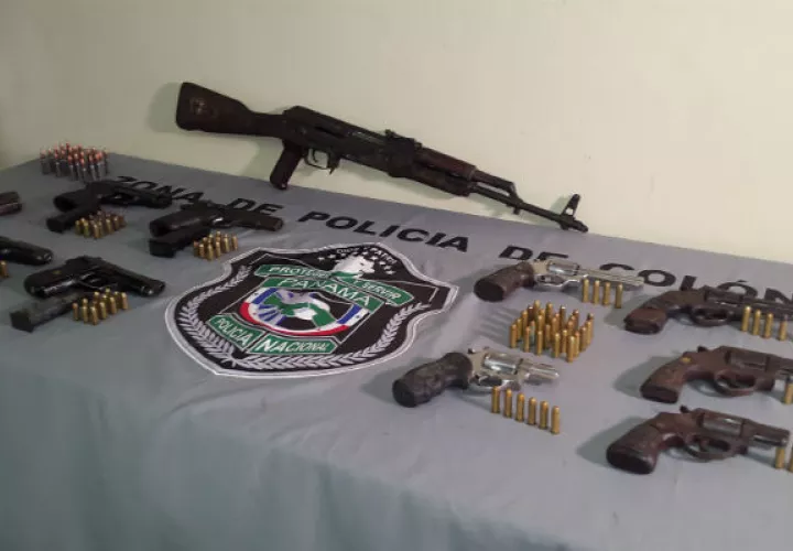 Armas decomisadas. 