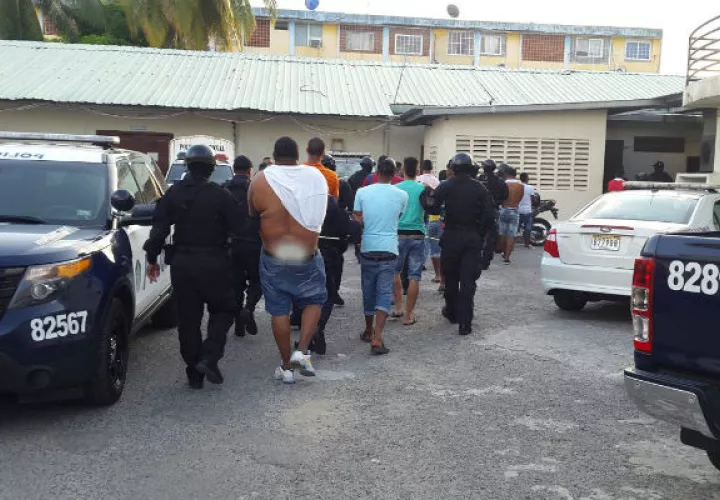 Algunos de los detenidos. Foto/ Delfia Cortez