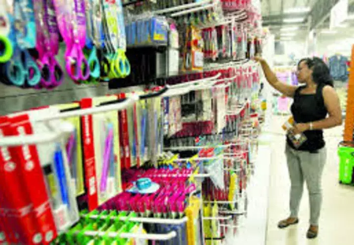 Las gomas que cuesten más de $2.00 si tendrán que pagar impuestos/Archivo.