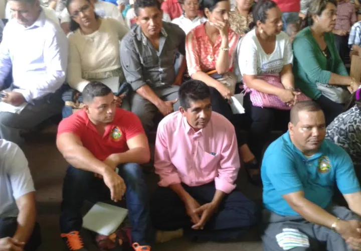 Educadores reunidos. Foto/ Melquíades Vásquez