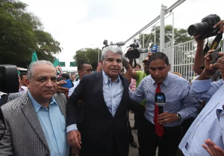 El exministro afirmó que su salud fue deteriorada en 6 meses.  / Foto Edwin González