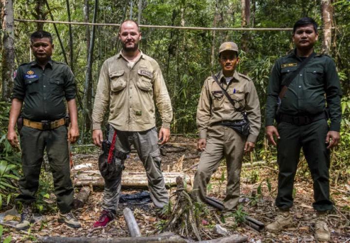 Patrullan en los bosques protegidos. Foto/ EFE