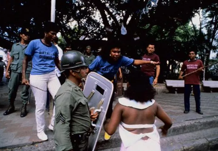 Las fuerzas represivas de Noriega no respetaban género ni edades / Archivo.