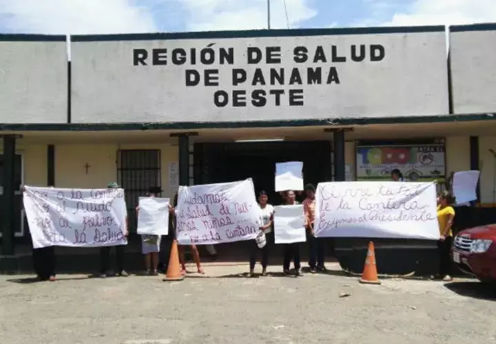 No cesan sus protestas. Foto: Raimundo Rivera 