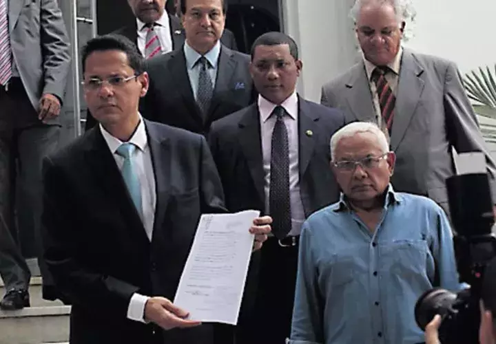Cadena de incidentes contra medios de comunicación