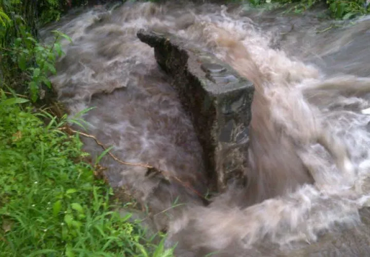 Crecida del río Mula. Foto: José Vásquez