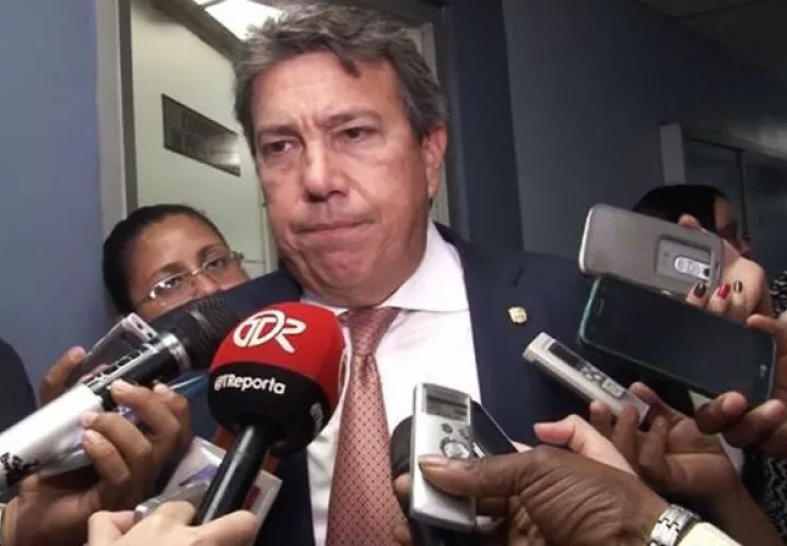 Ramón Arosemena, ministro del Mop.