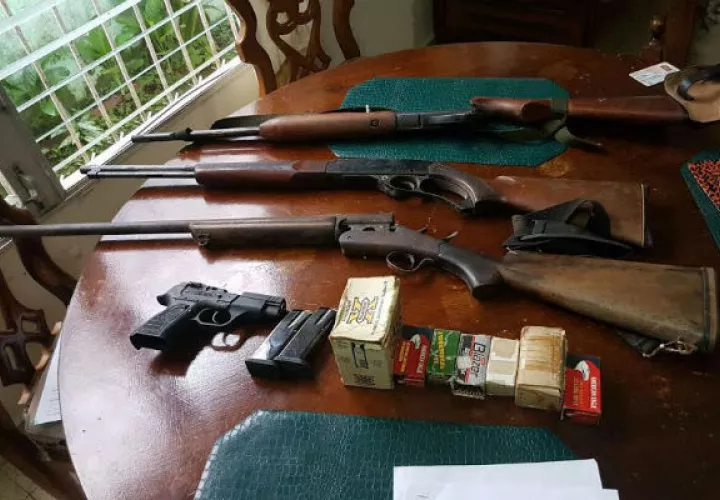Armas largas y cortas. Foto: José Vásquez 