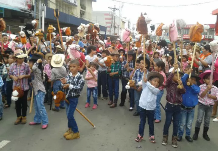 Tradición en patronales. Foto: Melquiades Vásquez 