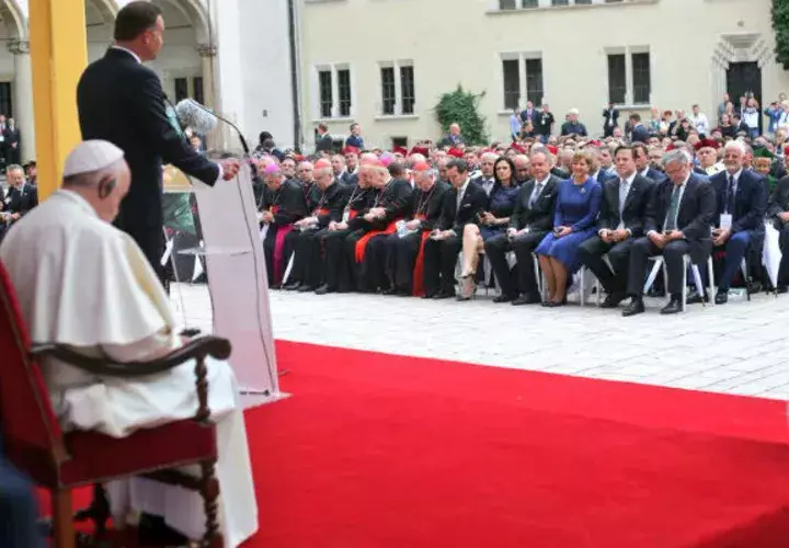 Varela al encuentro del Papa Francisco