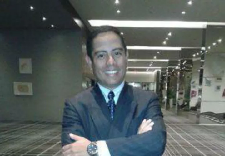 Ernesto López 