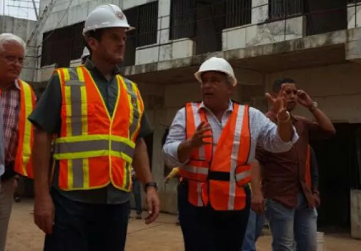 Inspeccionó obras. Foto: José Vásquez