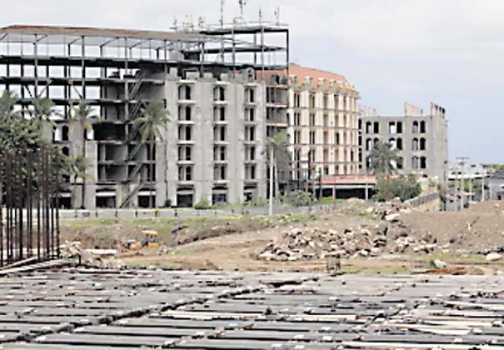 Paralización de obras estatales afecta crecimiento económico