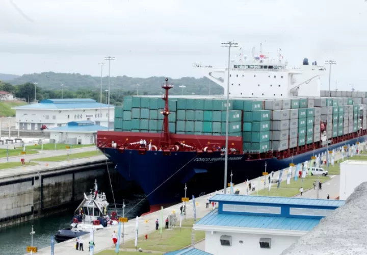 El segmento de portacontenedores lidera los tránsitos, tal como esperaba la ACP. Archivo
