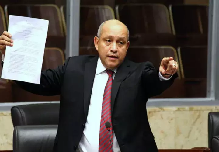 Crispiano Adames, diputado que promueve proyecto de ley 61. 