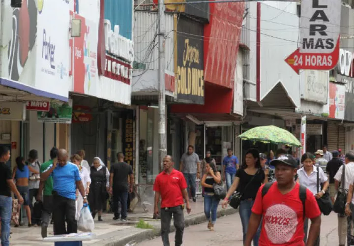 Los 12 mil 330 funcionarios municipales recibirán 1 millón 932 mil dólares/Cortesía.