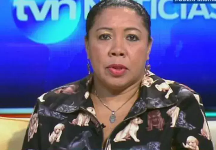 Esperanza Mena dirigente de los usuarios 