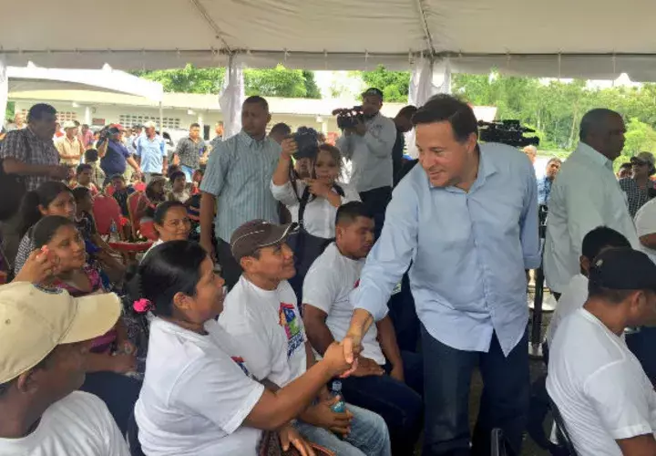 Varela durante acto en Bocas del Toro 