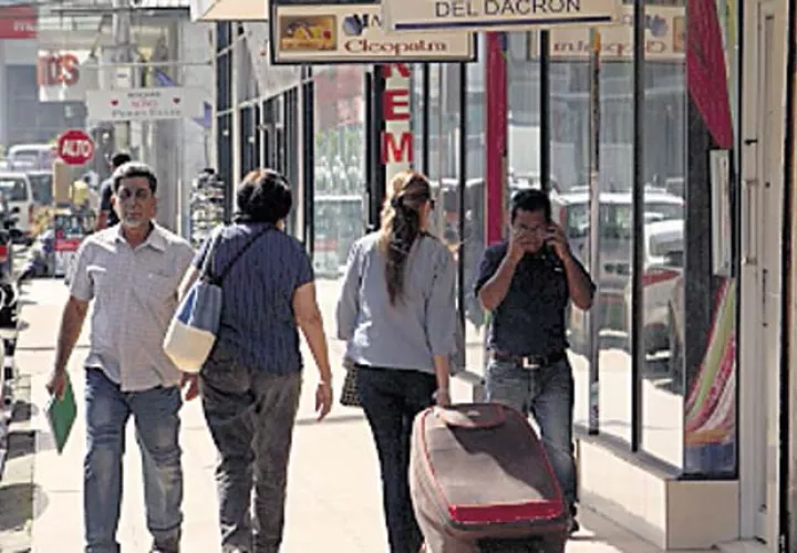 Economía ‘más envidiable del área’ muestra signos de debilitamiento