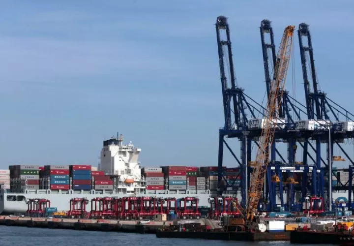 Los buques de Hanjin, bloqueados sin acceso a puertos por falta de liquidez, lo que afecta a  cantidad de importadores y exportadores. /EFE